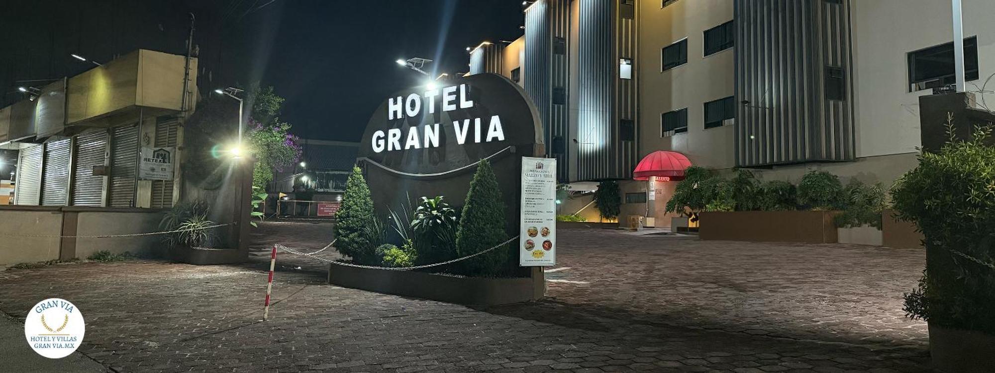 Hotel Y Villas Gran Via Città del Messico Esterno foto
